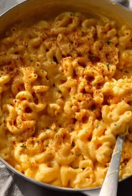 Delicious one pot creamy mac and cheese cooked on stovetop