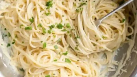 One-Pot Garlic Parmesan Pasta