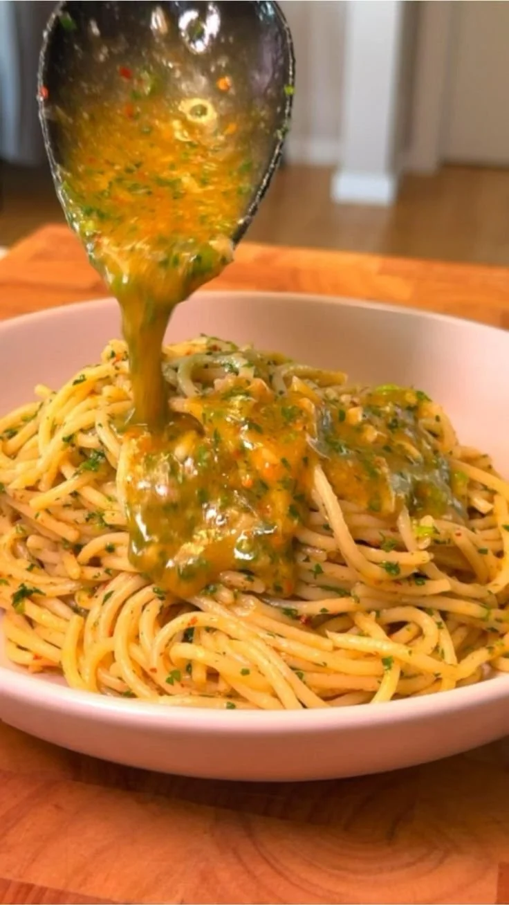 Spaghetti with Garlic and Oil