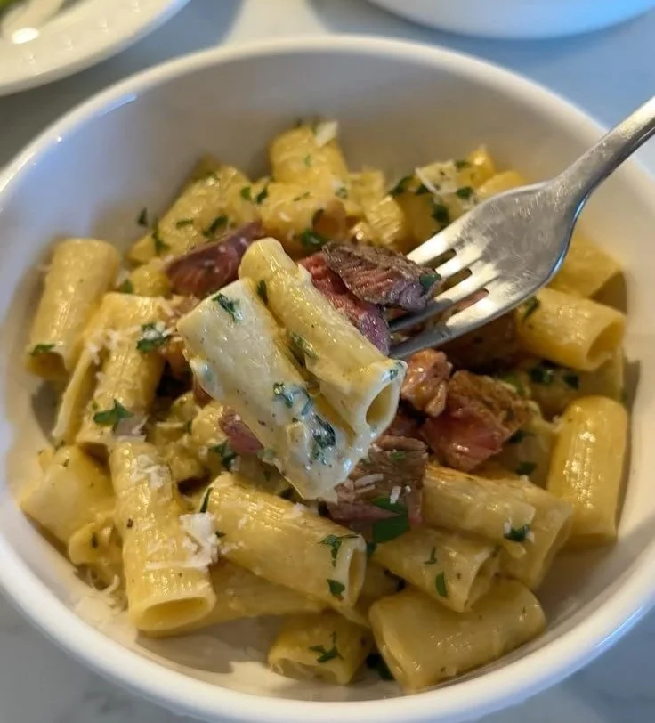 Steak Pasta with Creamy Garlic Parmesan Sauce