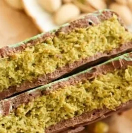 Homemade Dubai Chocolate Bar recipe with rich chocolate flavors and easy steps.